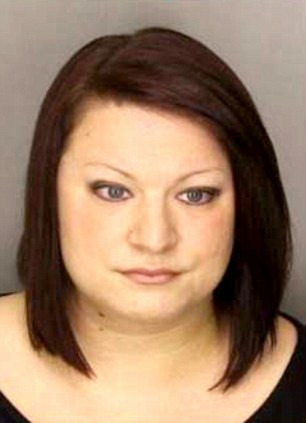 O profesoara din SUA a fost arestata dupa ce a facut sex cu un elev. Cum se apara femeia