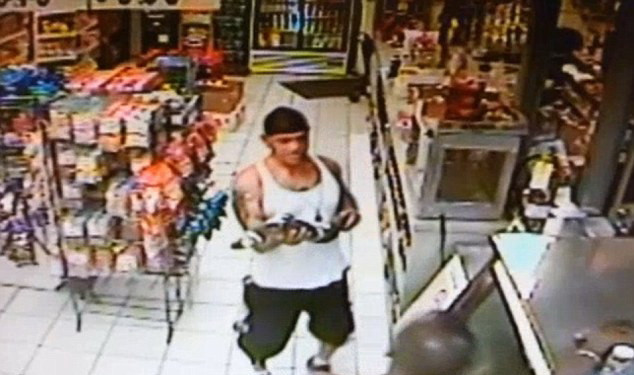 Un barbat din SUA a oferit un aligator la schimb cu cateva sticle de bere. VIDEO