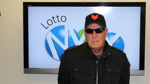 Ce decizie a luat barbatul care a castigat 40 mil. dolari la Loto. "Nu stiu ce sa fac cu banii"