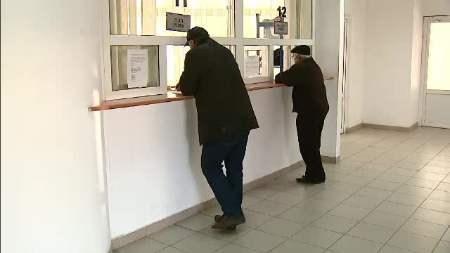 Un botoşănean cu pensie de 200 de euro a ajuns dator 2 milioane de euro