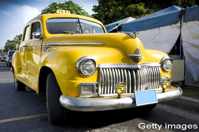 Liberalizarea Cubei continua. Statul insular renunta la embargoul de 50 de ani la importul de masini