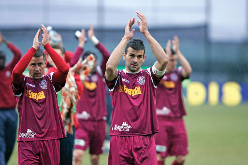 Revolutie in Gruia. Paszkany se desparte de noua jucatori, inclusiv Cadu