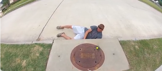 Noua moda de pescuit din SUA. Cele mai ciudate locuri in care tinerii americani prind peste. VIDEO