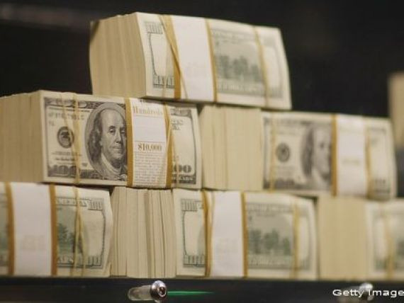 Bloomberg: In 2016, cei mai bogati 1% dintre oameni vor detine o parte mai mare din averea globala decat restul