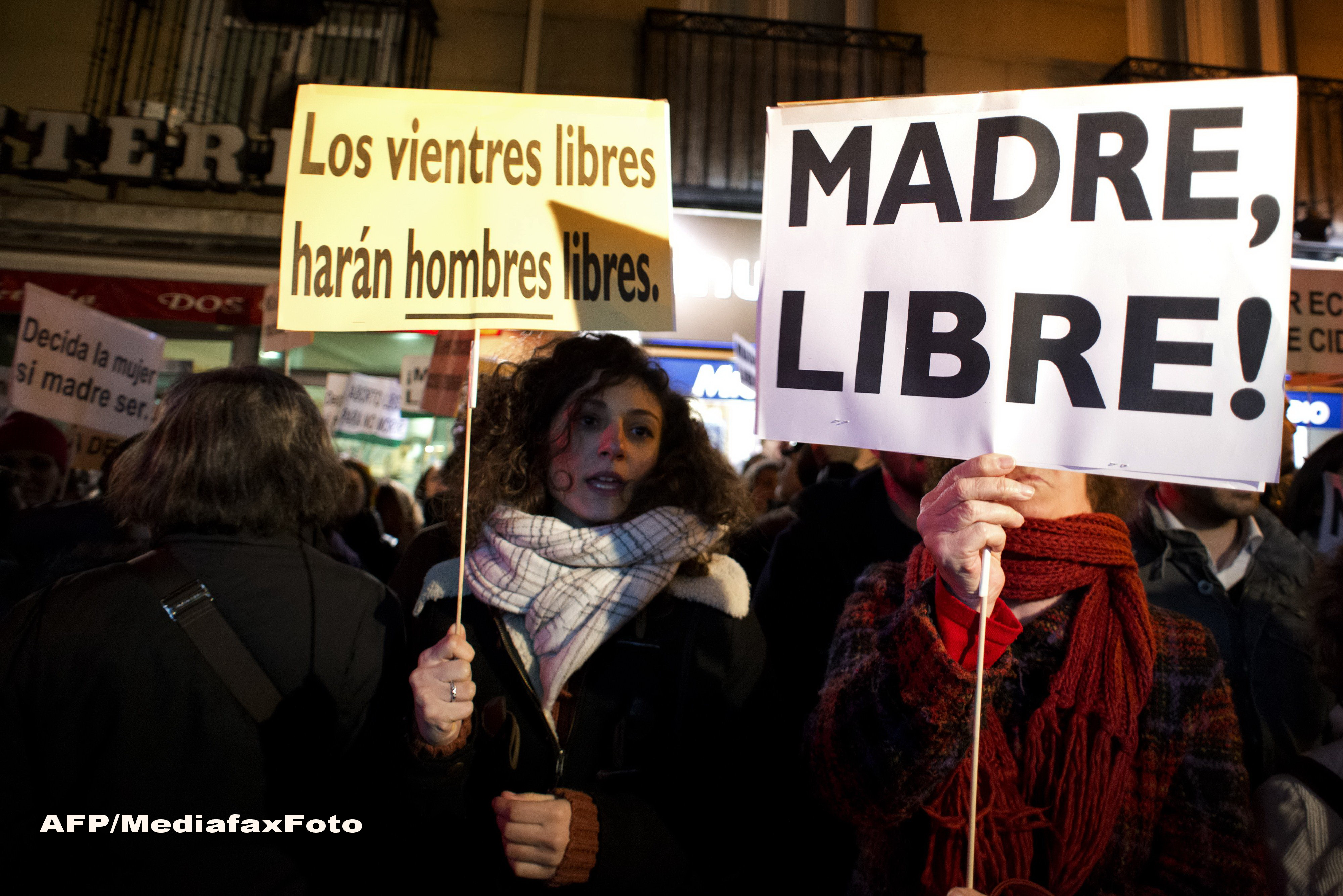 Spania s-a intors in urma cu "30 de ani". Un proiect de lege limiteaza puternic avortul