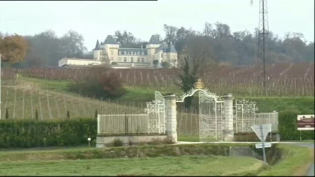 Coincidenta sinistra dupa 11 ani. Miliardarul chinez care a murit in timp ce-si survola castelul