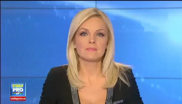 Cea mai noua atractie din Alpi. O cabina construita doar din sticla a fost deschisa in Mont Blanc