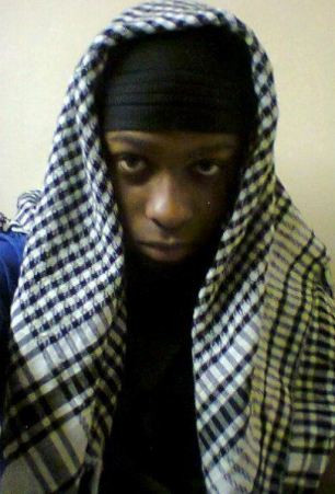 Condamnat pe viata pentru crima, un britanic de 25 de ani posteaza pe Facebook din spatele gratiilor