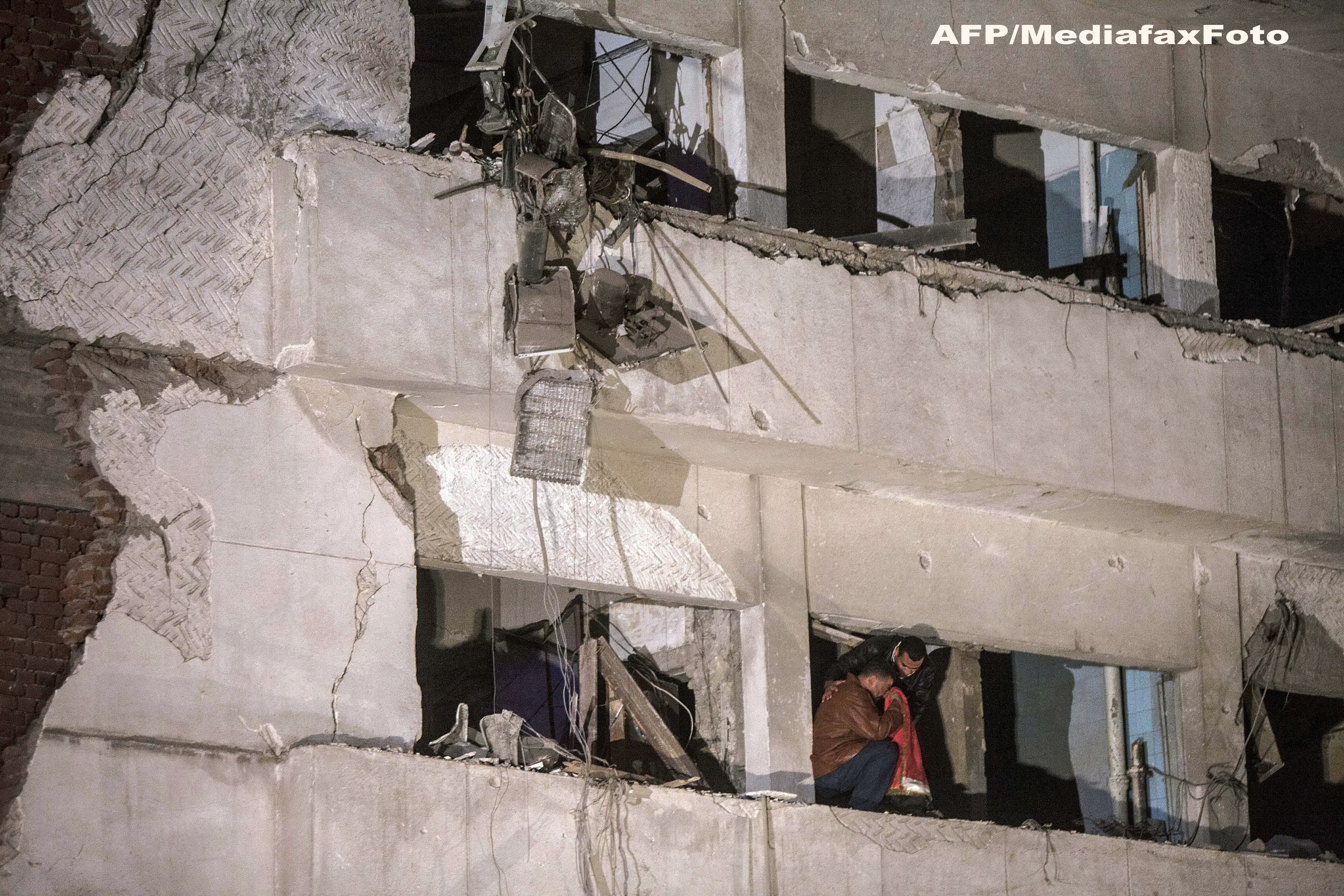 Explozie devastatoare la o cladire a politiei din Egipt. Cel putin 14 oameni au murit, 134 raniti