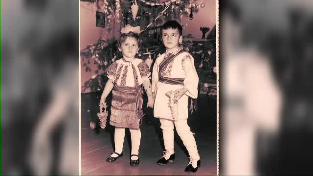 Povesti de pe vremea cand Smiley dormea sub brad de Craciun, iar Loredana aduna colaci pe o ata