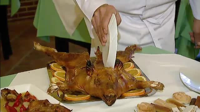 Vita argentiniana i-a facut pomana porcului romanesc. Cum arata o masa de Craciun cu pretentii