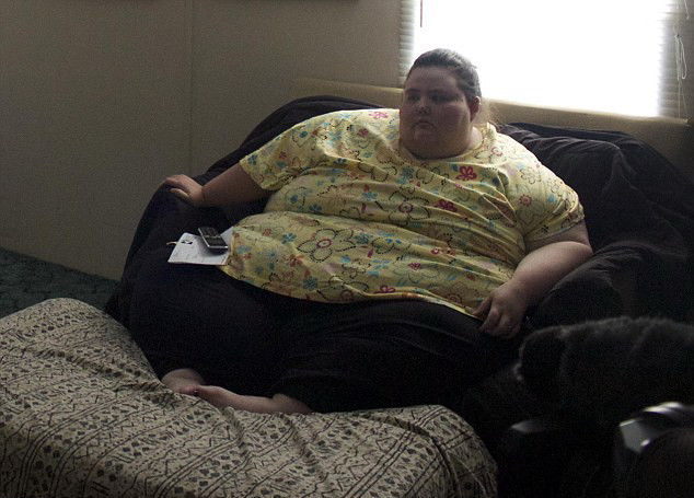 "Ma simt captiva in propriul corp". Marturia unei femei din SUA care cantareste 304 kilograme. VIDEO