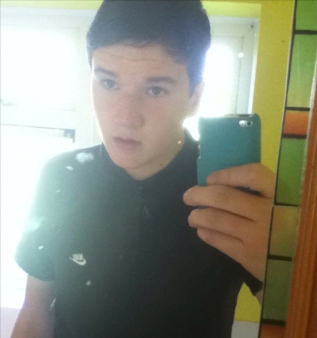 Gafa facuta de acest tanar. Ce a vrut sa-si tatueze si ce a iesit