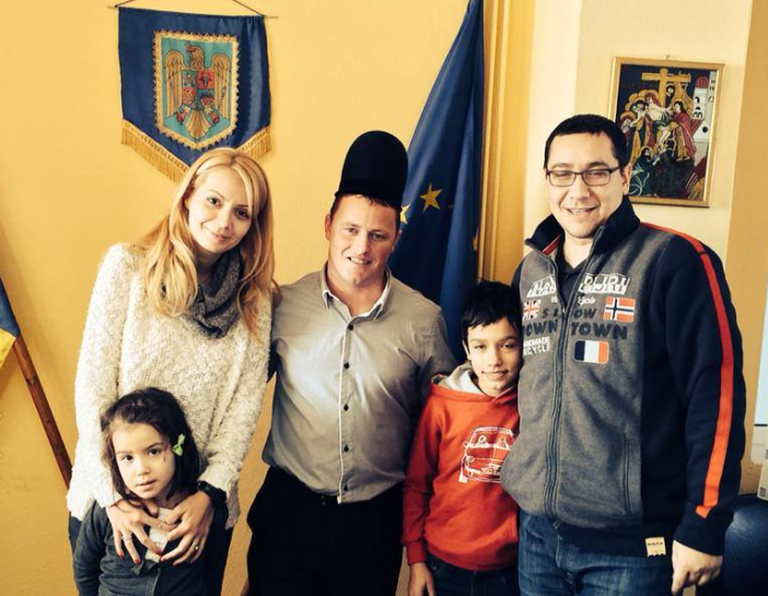 Ponta, la masa cu Ghita Ciobanul: "Daca iau masa cu «acest» Ghita, sigur nu se supara Crin! "