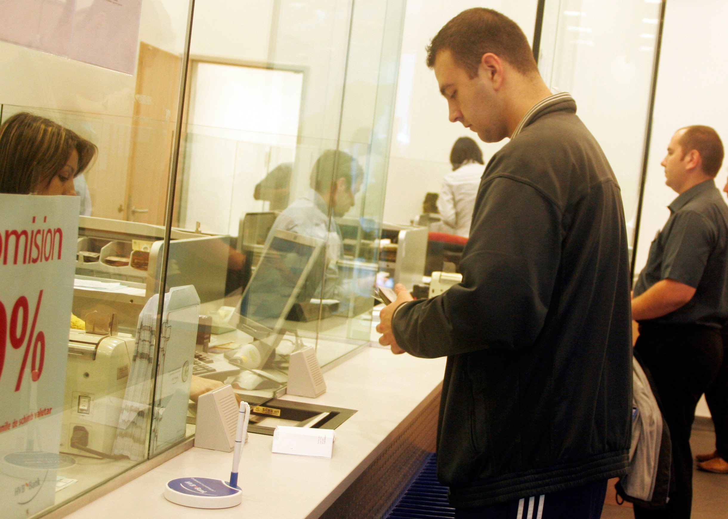 FRANCOGEDDON, ziua 12. Bancile ar pierde aproape un MILIARD de euro din conversia creditelor. Avertismentul dat de FMI