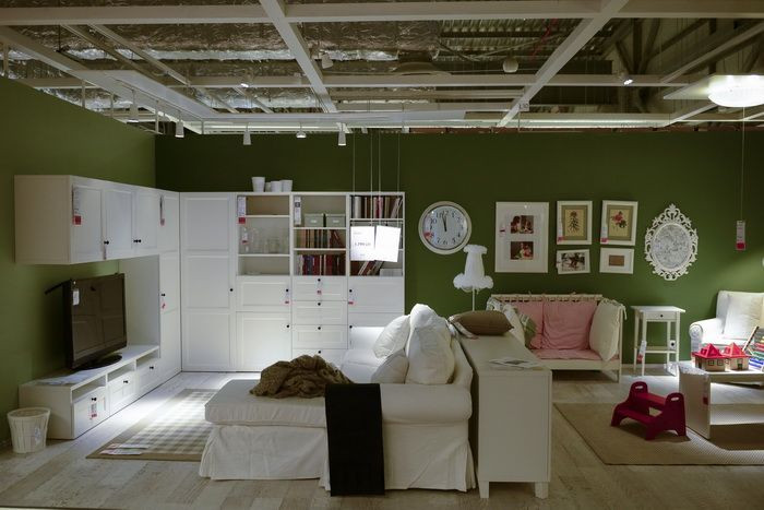 1 din 10 europeni este conceput intr-un astfel de pat. Secrete din depozitul celui mai mare retailer de mobila