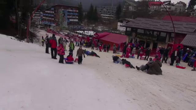 Partiile de pe Valea Prahovei, pline ochi de turisti. Cum asteapta intrarea in 2014