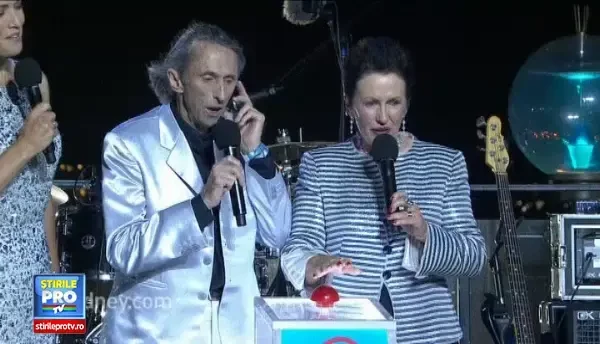 REVELION 2014 in intreaga lume. Japonia a trecut in noul an. GALERIE FOTO