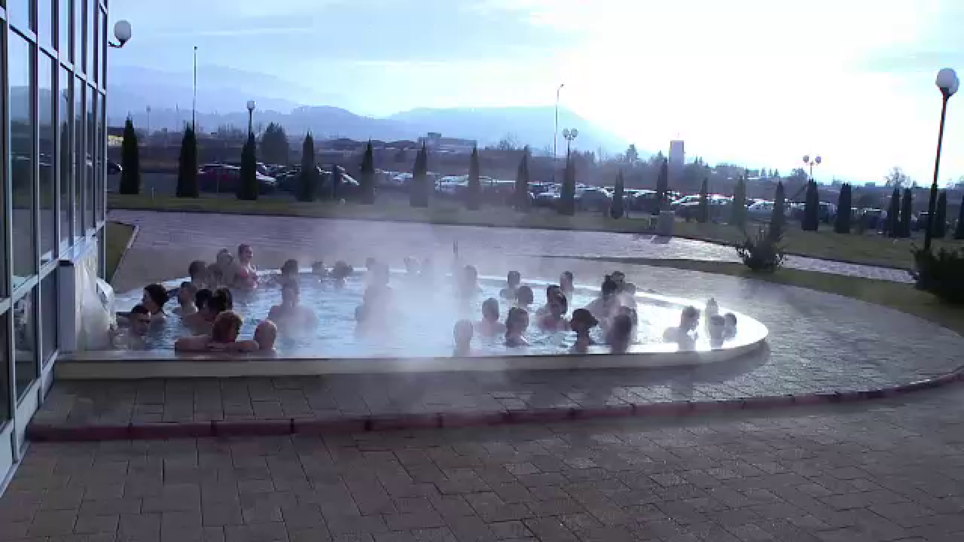 Si-au tratat mahmureala si au continuat cheful. Cum a fost prima zi din an pentru turisti, la munte