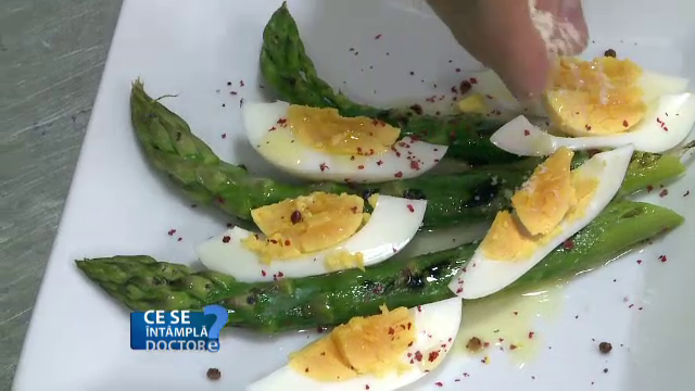 Riscati sa va ingrasati daca sariti peste micul dejun. Meniuri recomandate la orele diminetii