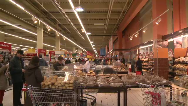 Bilantul comerciantilor dupa sarbatori. Suma lasata de romani in marile supermarketuri din tara
