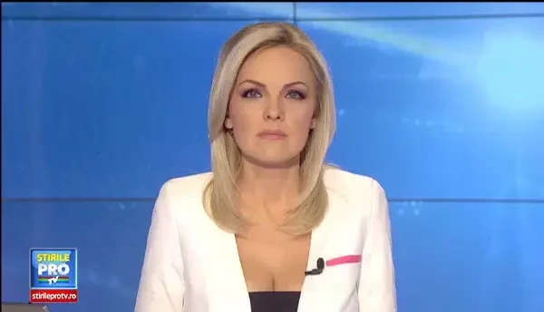 La colindat, insotiti de 100 de jandarmi.