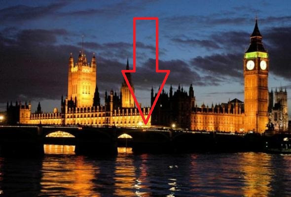 Aparitie misterioasa in fata Parlamentului din Londra, de Anul Nou. "E dovada ca stafiile exista"