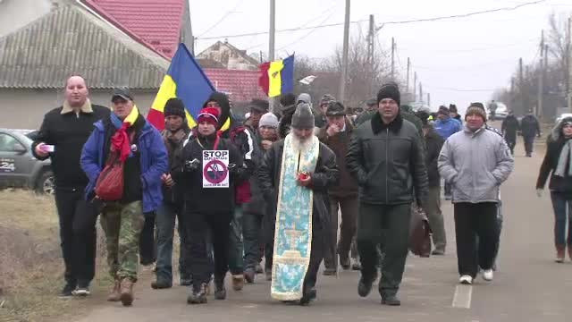 300 de persoane au comemorat la Pungesti, printr-un miting si o slujba, Rascoala de la 1907