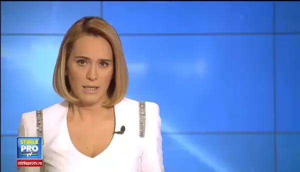 Momentul in care Instanta a anuntat condamnarea lui Adrian Nastase la 4 ani de inchisoare