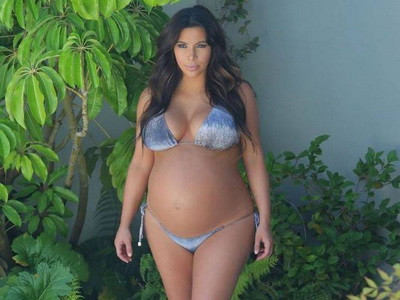 Kim Kardashian a slabit 22 de kg si a vrut ca toata lumea sa vada asta. Cum a aparut pe strada