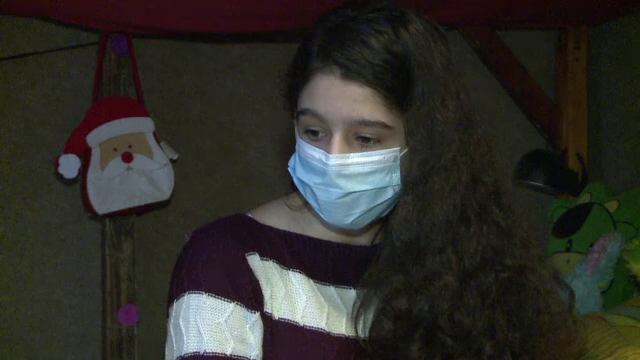 Cristiana are nevoie de ajutor permanent. Statul o refuza pentru ca boala ei nu e "pe lista"