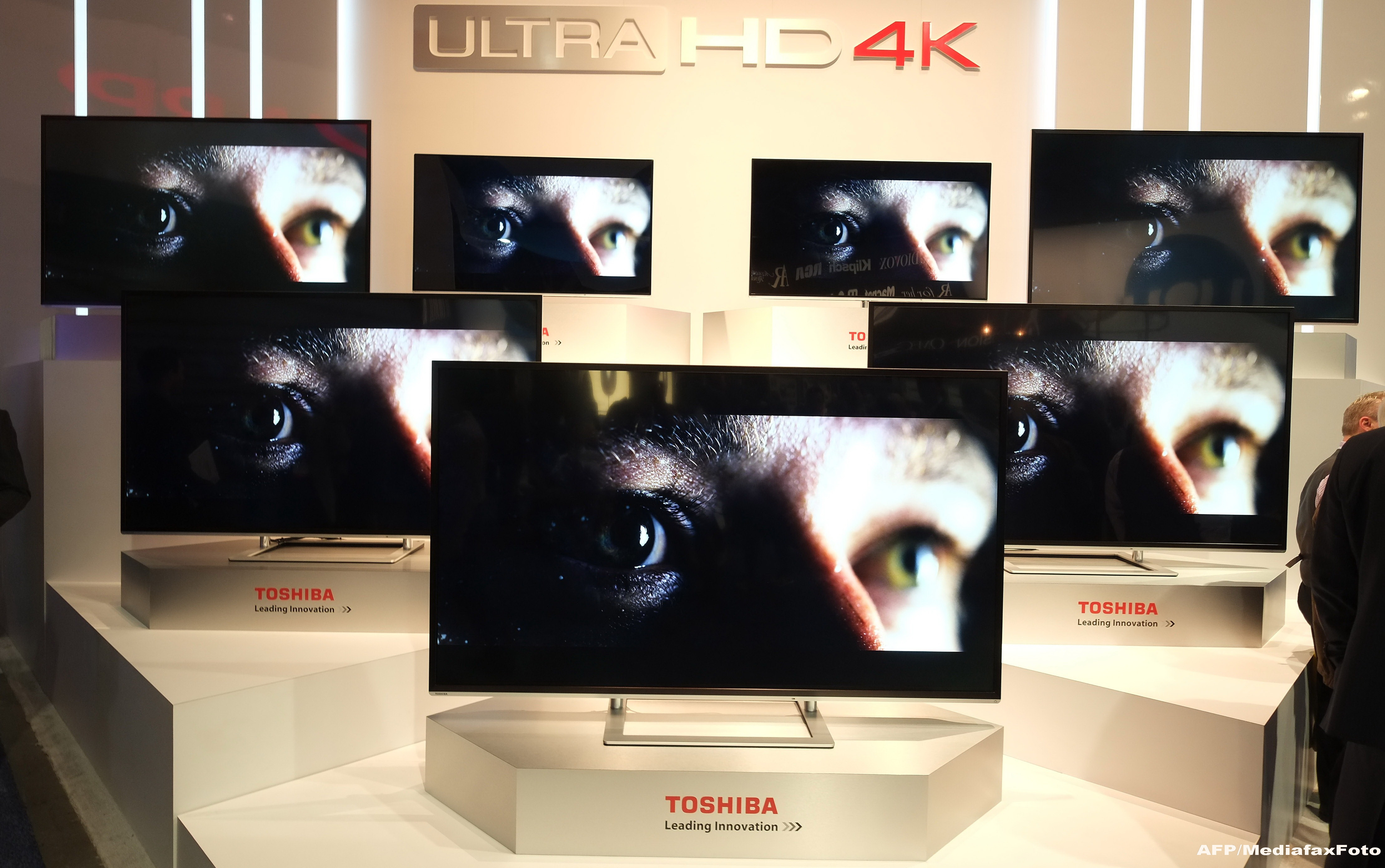 CES 2014. A fost lansat televizorul la care se uita simultan 2 persoane, la doua programe diferite