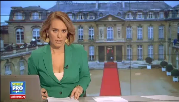 Cine este actrita despre care presa din Franta scrie ca e iubita secreta a presedintelui Hollande