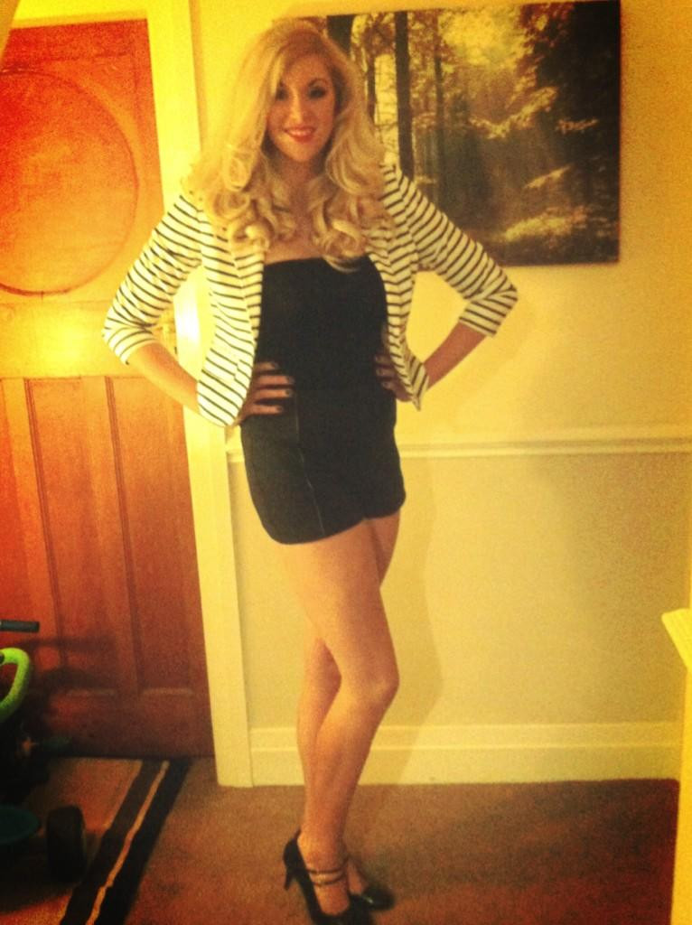 Cum arata Alexandra Robertson, fata de 20 ani din Marea Britanie cu cele mai lungi picioare din lume