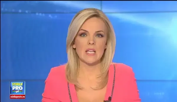 Imagine imposibil de uitat pentru locuitorii din Suceava. O tanara s-a sinucis la fereastra casei