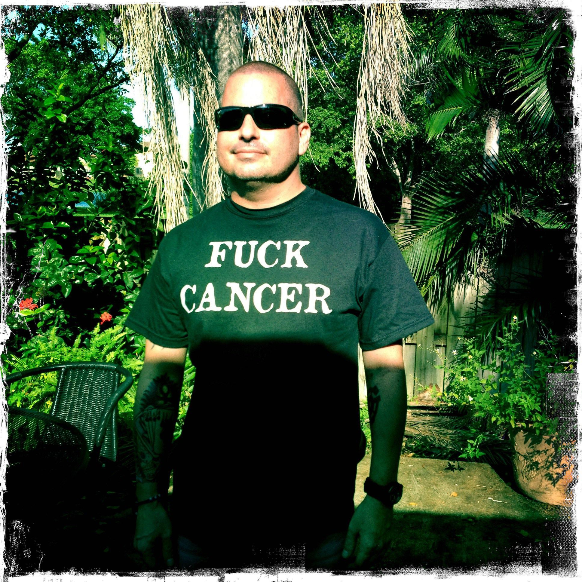 "Sunt la sfarsitul vietii". Un profesor, aflat pe moarte, a plecat intr-o calatorie pentru a-si intalni fostii elevi