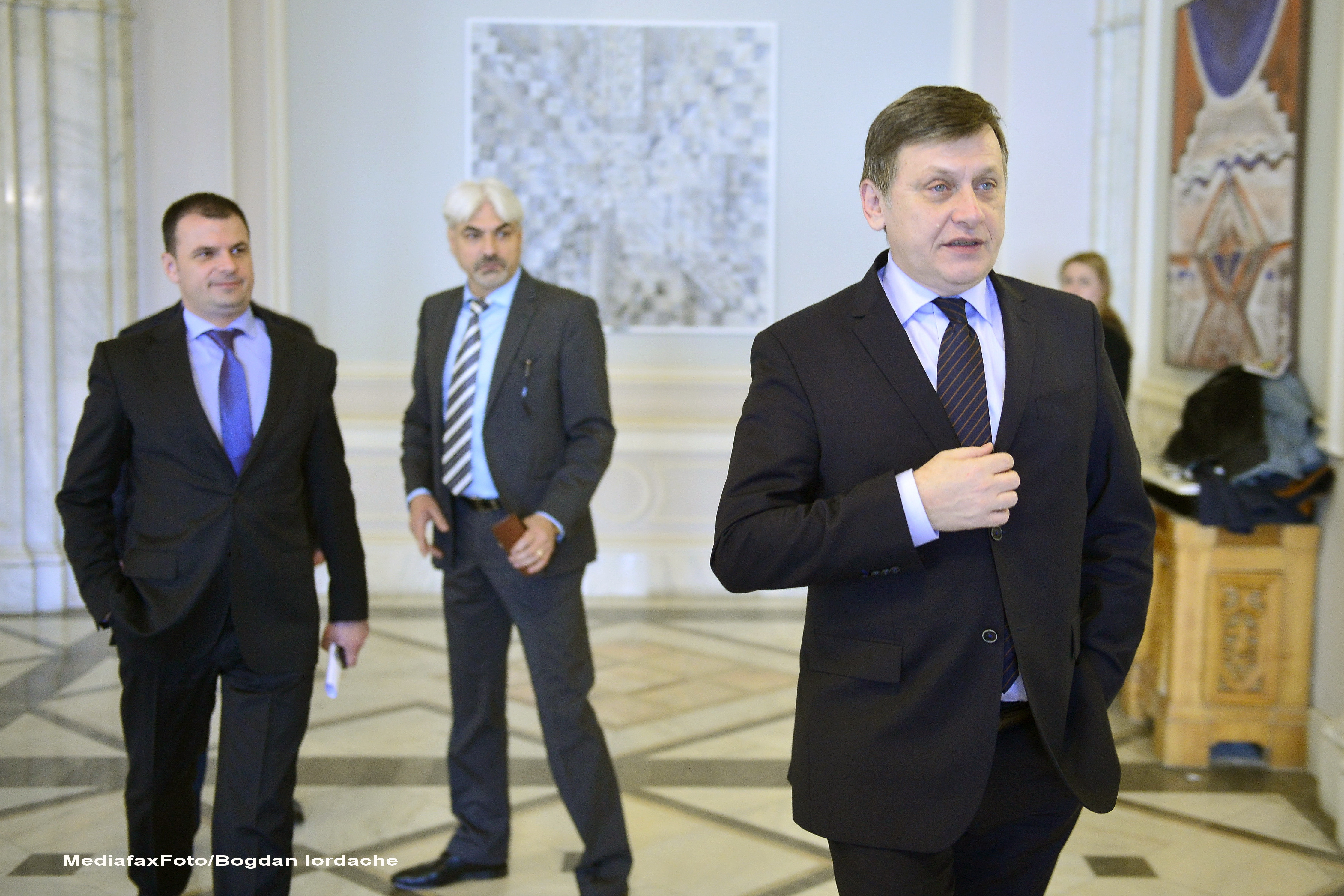 Crin Antonescu: Avem toate elementele ca prin decizia USL sa consfintim faptul ca ramanem impreuna