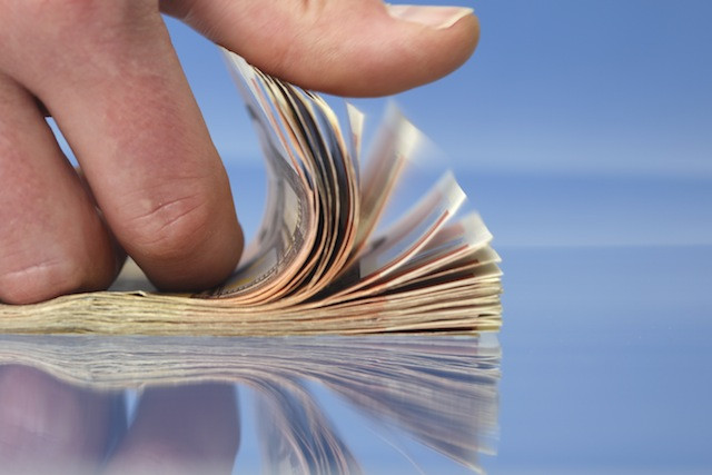 Vesti bune pentru firme si afaceristi. Anuntul premierului despre scutirea de impozit a profitului reinvestit