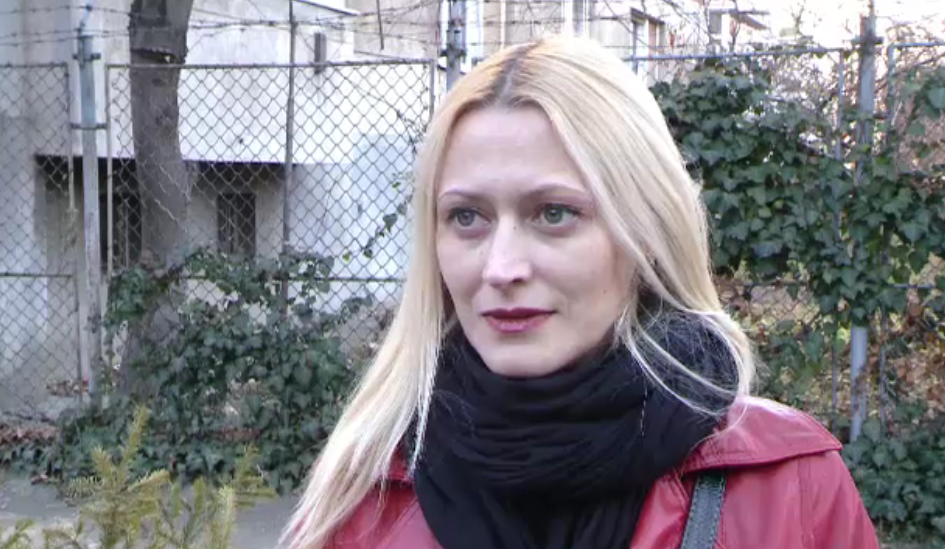 Soprana Diana Pap si-a incheiat protestul. Ce s-a intamplat cu fotografia in care si-a dat jos pantalonii