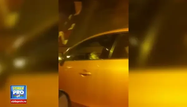 Cum a fost surprinsa aceasta soferita din Capitala la Volan. Cine statea cu ea pe scaunul soferului