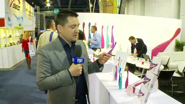 Cuptorul inteligent cu tableta, pe lista celor mai ciudate gadgeturi lansate la CES 2014