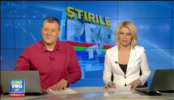 Hollande sustine o conferinta de presa. Subiectul discutiei risca sa fie umbrit de viata lui intima