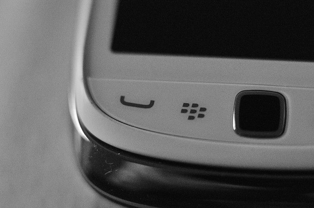 Oricine poate afla unde mergi si pentru cat timp. Secretele pe care smartphone-ul le impartaseste lumii intregi