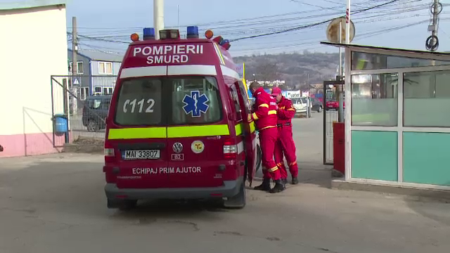 4 eleve din Dambovita au ajuns la spital, dupa ce au lesinat in timpul orelor