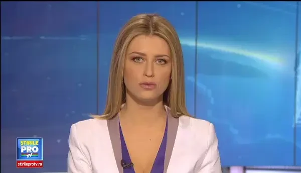 Copil de 12 ani, ranit grav pe terenul de fotbal. Poarta a cazut peste el si l-a lovit in cap