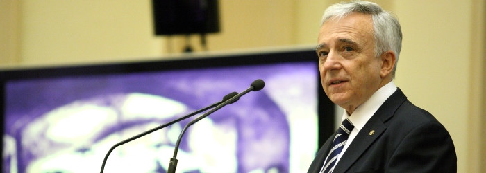 Experti pentru Stirileprotv.ro: cum vor merge in 2014 agricultura si imobiliarele, pe care pariaza Guvernatorul Isarescu