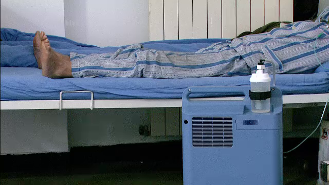 Doi medici din Salaj sunt suspectat de afaceri cu pensii ilegale. Cum ii pensionau mai devreme pe pacienti