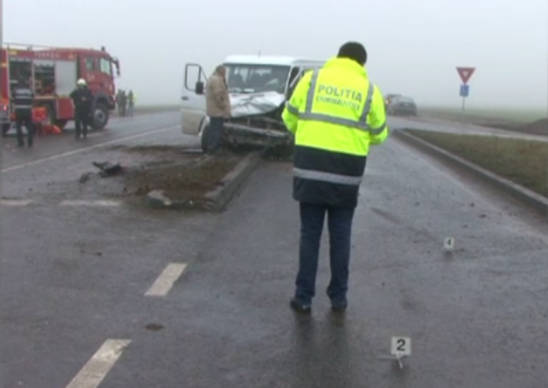 Inca un accident mortal in judetul Bihor. Doua persoane si-au pierdut viata si cinci au fost ranite