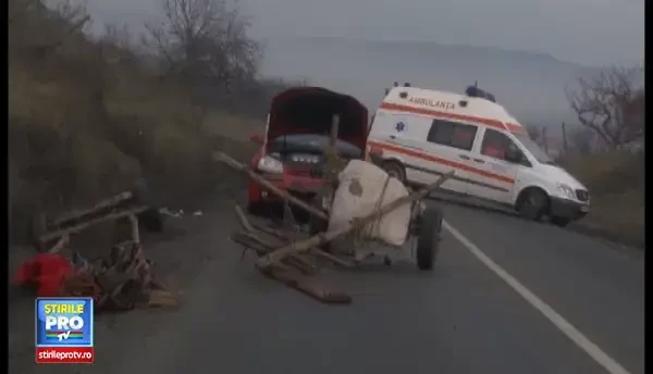 Accident in Bistrita-Nasaud. O caruta s-a facut praf si un barbat a ajuns in stare grava la spital