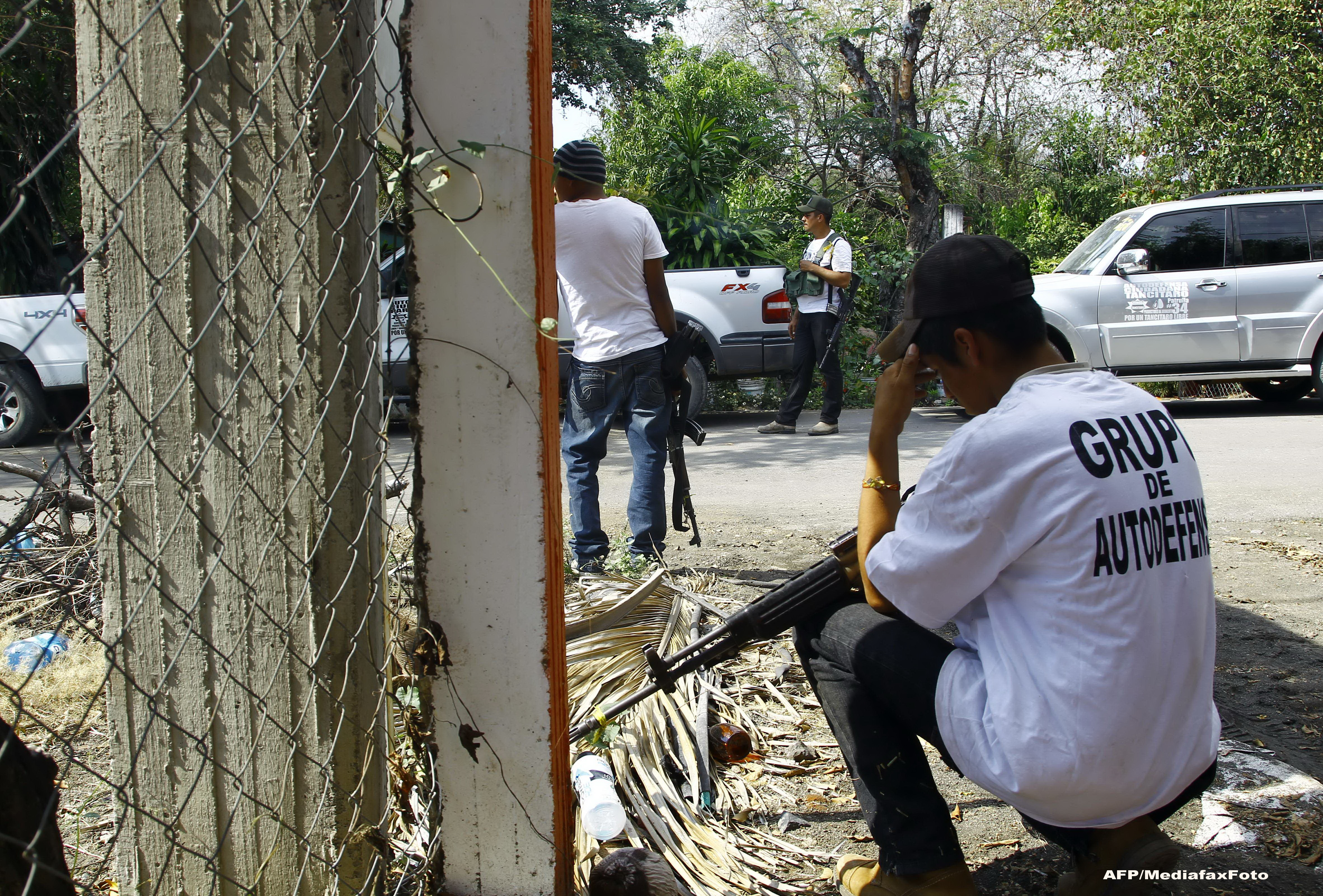 Michoacan, statul mexican in care taranii au luat armele in maini ca sa lupte cu traficantii de droguri. FOTO si VIDEO